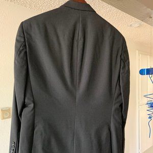 Armani – Men’s Suit (Dark Gray)